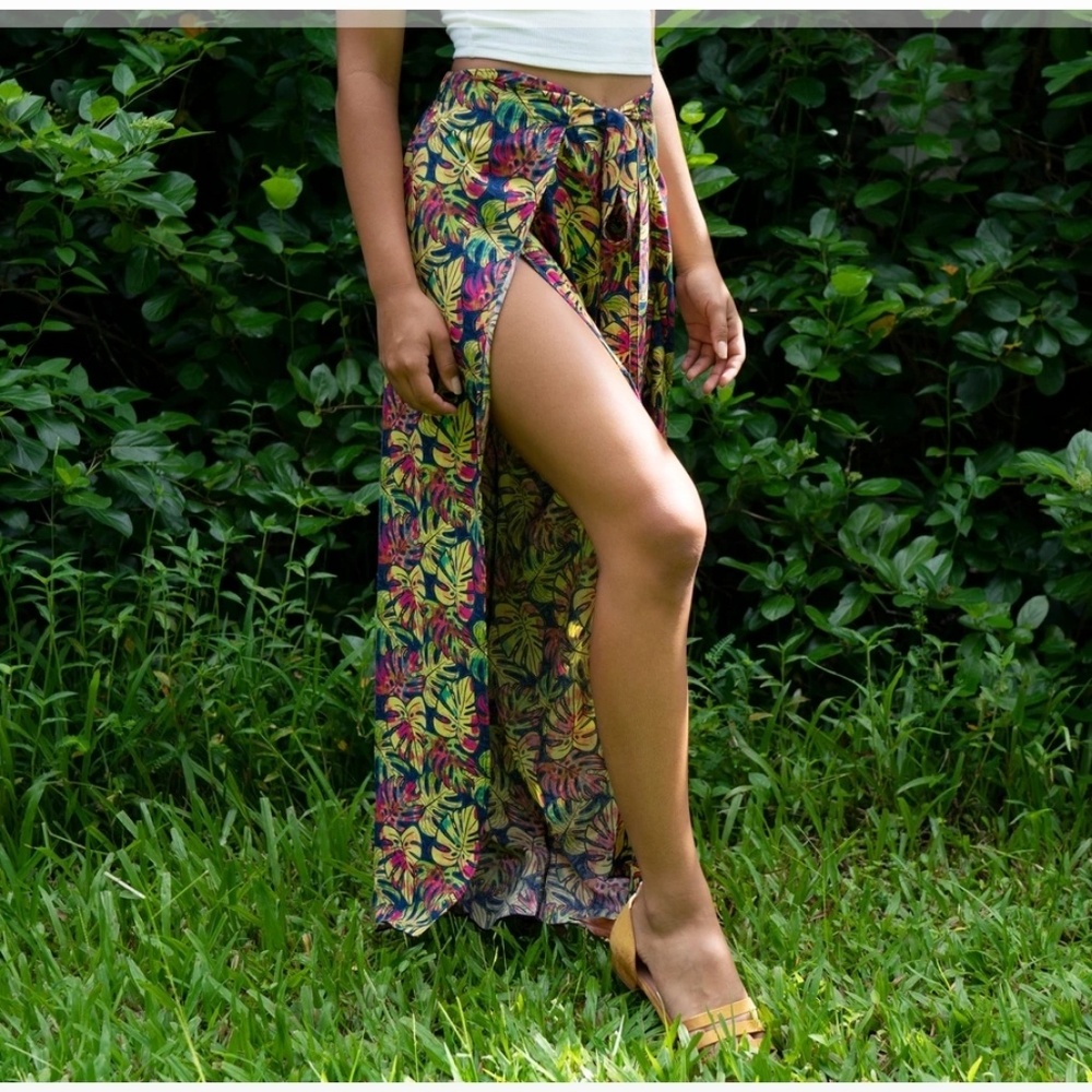 Pants - Picture 2 of 3